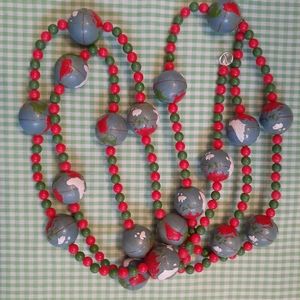 Christmas Bead Garland Red and Green with Globes - Travel Themed Decoration
